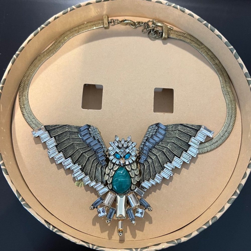NIB Chloe + Isabel Owl In Flight Statement Necklace